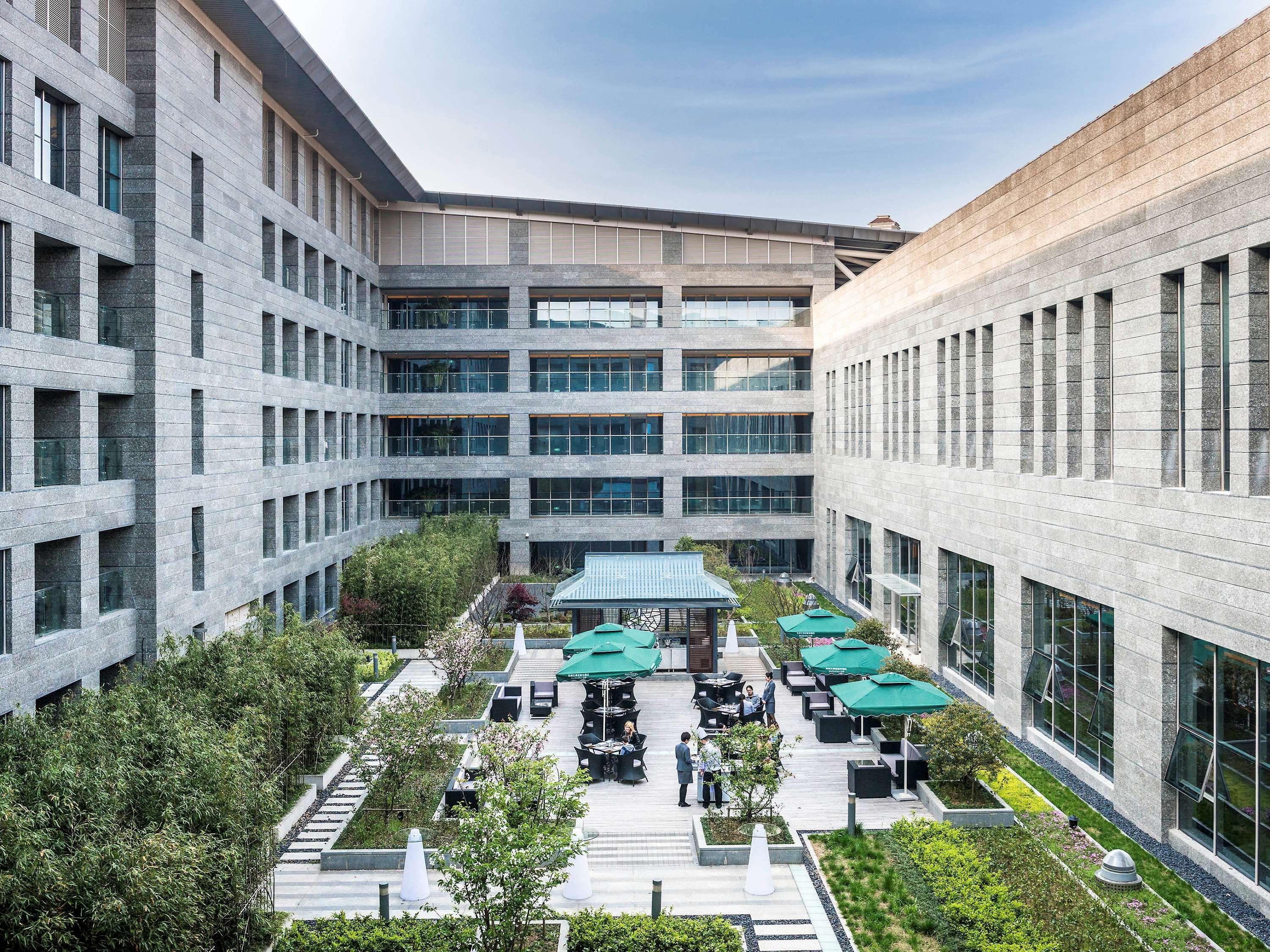 Novotel Jinji Lake Suzhou Sip Exteriör bild