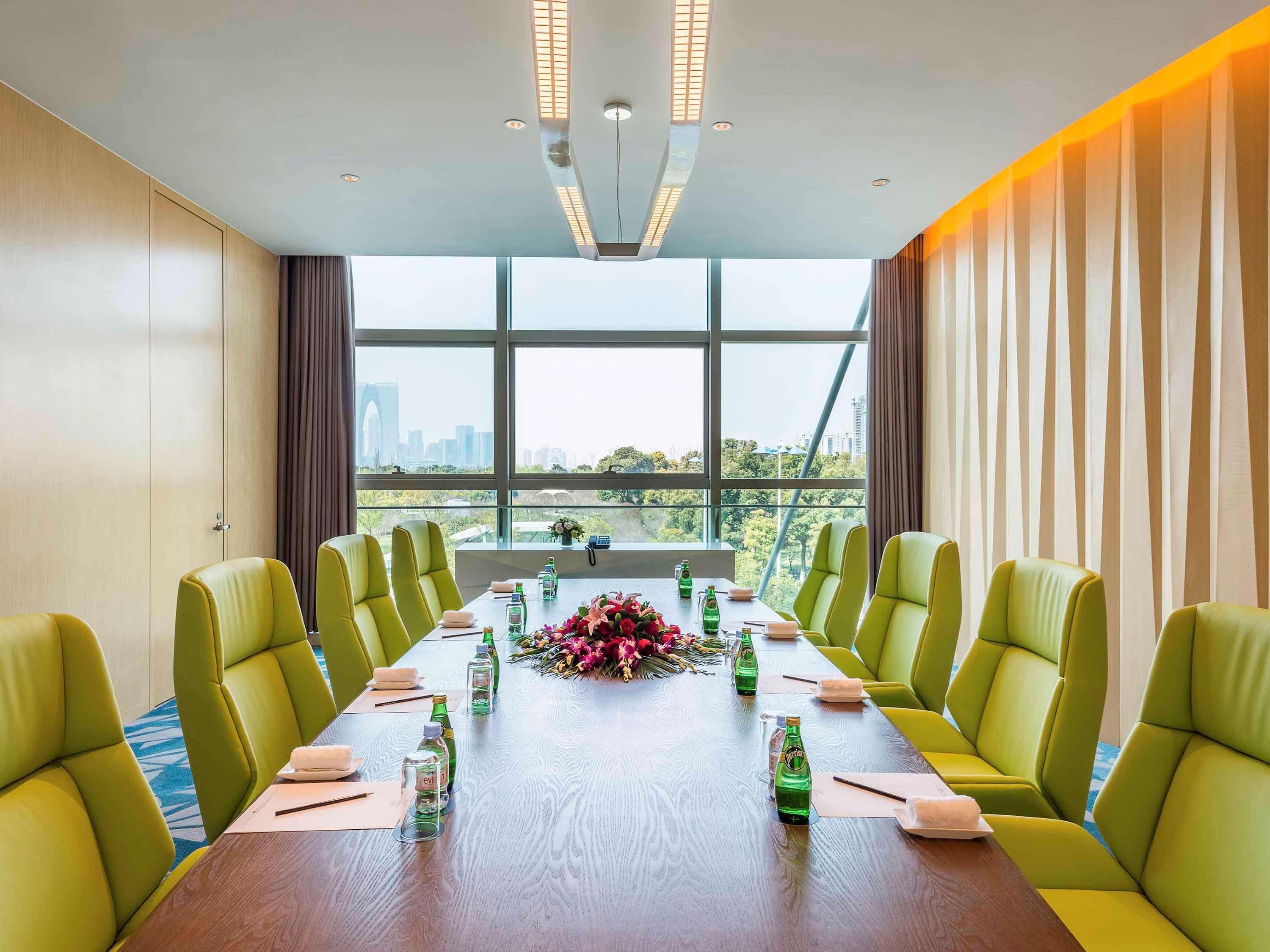 Novotel Jinji Lake Suzhou Sip Exteriör bild