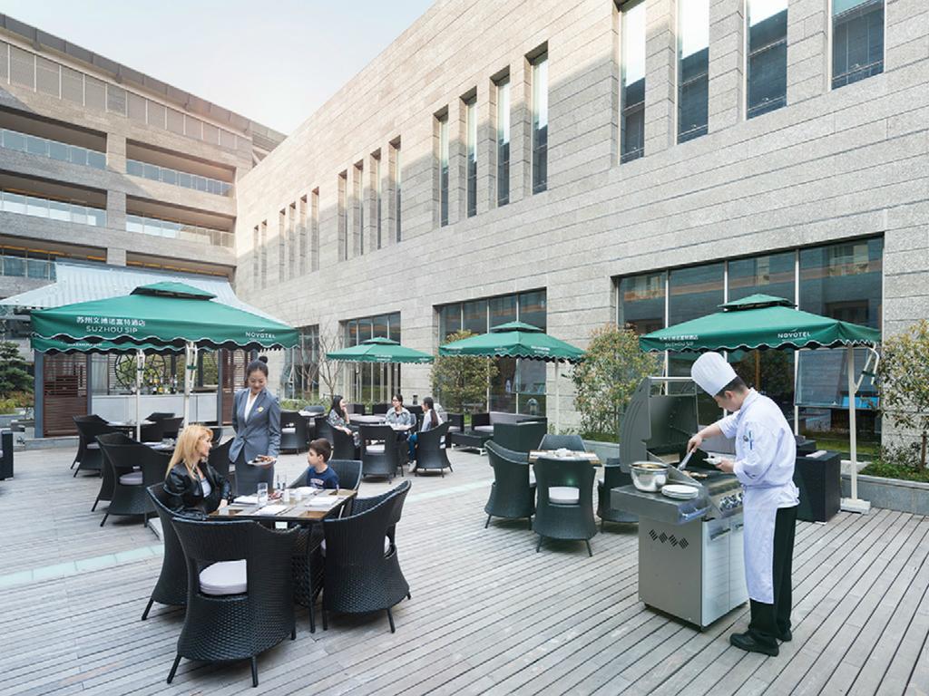 Novotel Jinji Lake Suzhou Sip Exteriör bild