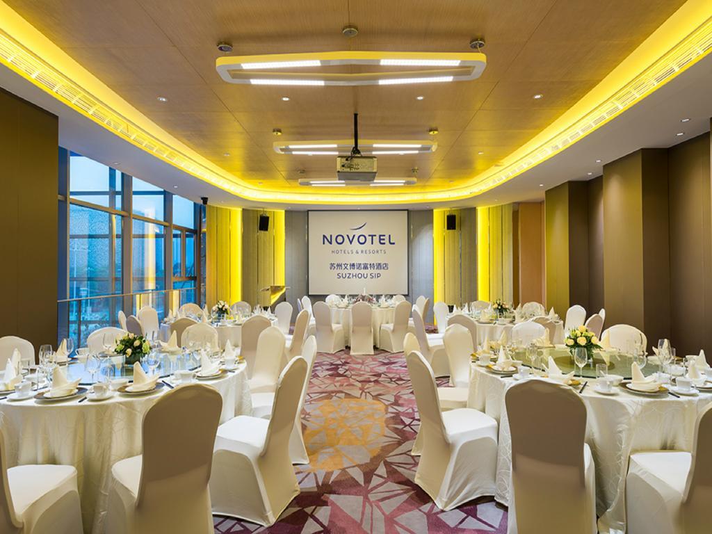 Novotel Jinji Lake Suzhou Sip Exteriör bild